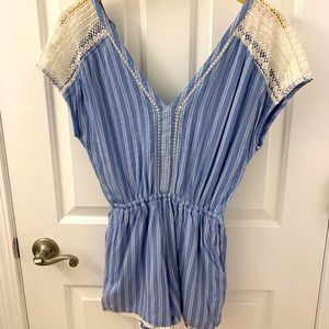 XS Abercrombie & Fitch Romper